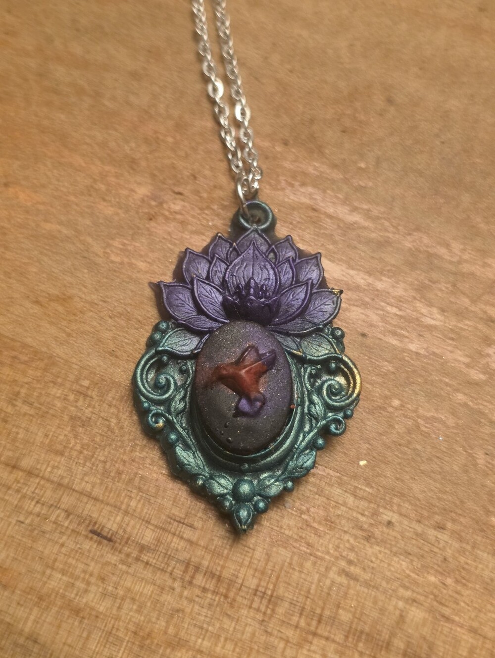 Green / Purple Resin Hummingbird Lotus Design Pendant On Silver Chain Necklace